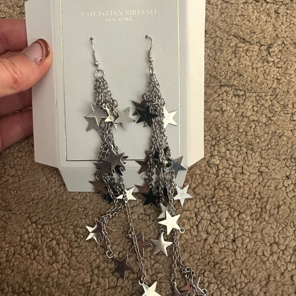 Brand New Never Worn Earrings 8$